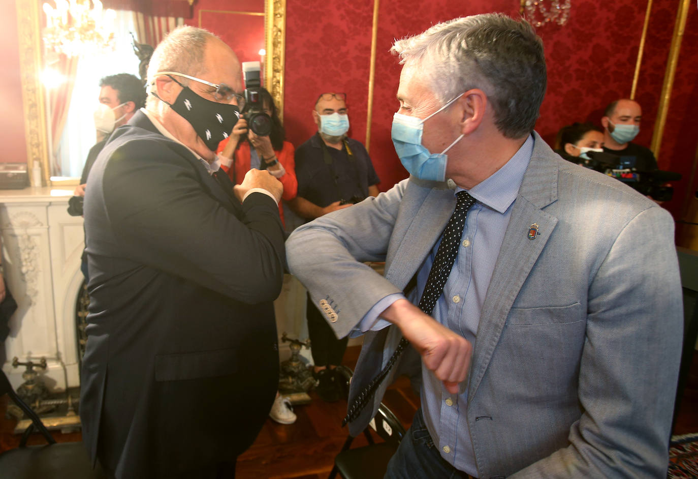 El nuevo consejero de Transición Ecológica y Sostenibilidad del Gobierno de La Rioja, Alex Dorado, ha apostado este martes por aprovechar la oportunidad que brindan los fondos europeos vinculados al Pacto Verde «para transformar la economía y hacer crecer» a la comunidad riojana. 