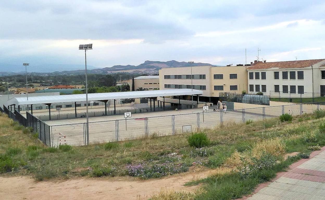 Villamediana pone a disposición del CEIP Gonzalo de Berceo el campo de fútbol 7 y una sala del polideportivo