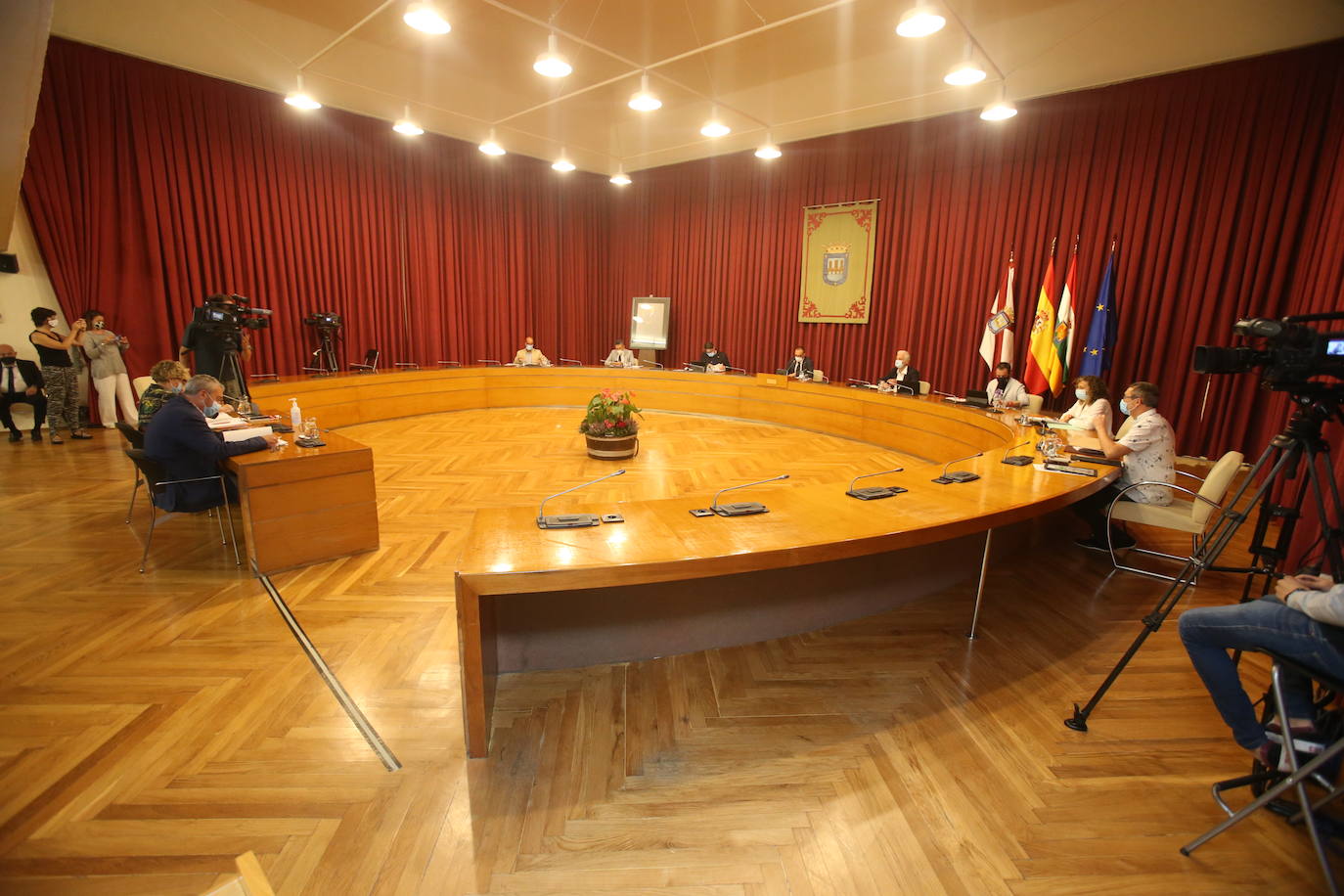 Imágenes del Pleno ordinario de septiembre del Ayuntamiento de Logroño.