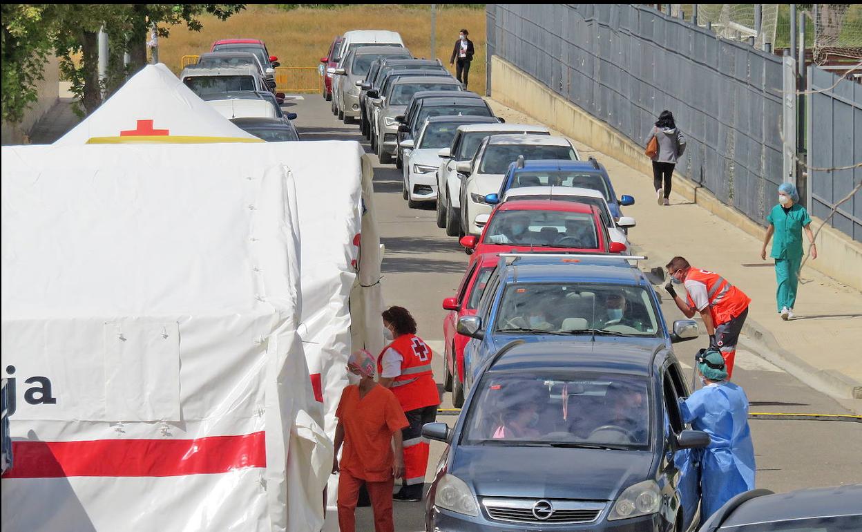 Salud no descarta el confinamiento de Alfaro