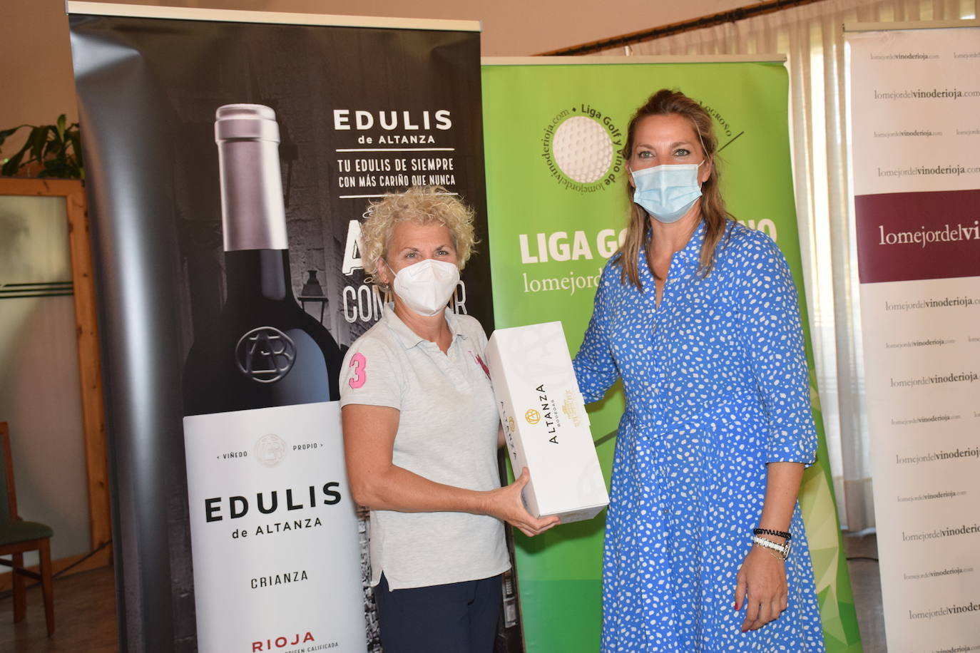 Los ganadores del Torneo Bodegas Altanza recogieron sus premios en El Campo de Logroño.