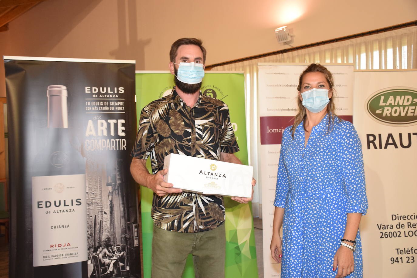 Los ganadores del Torneo Bodegas Altanza recogieron sus premios en El Campo de Logroño.