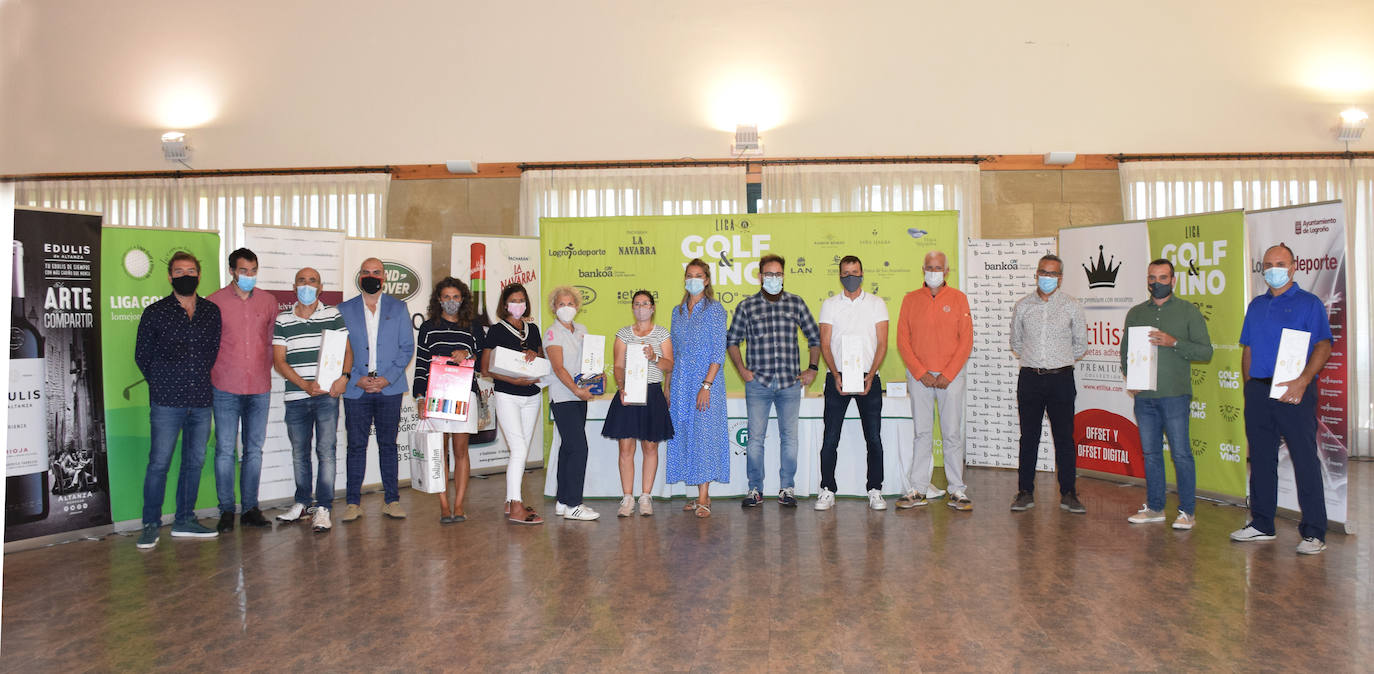 Los ganadores del Torneo Bodegas Altanza recogieron sus premios en El Campo de Logroño.