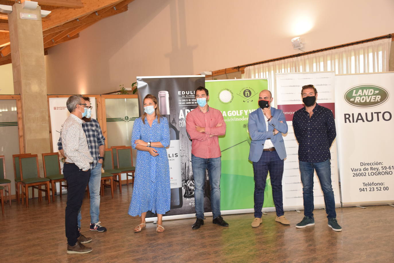 Los ganadores del Torneo Bodegas Altanza recogieron sus premios en El Campo de Logroño.