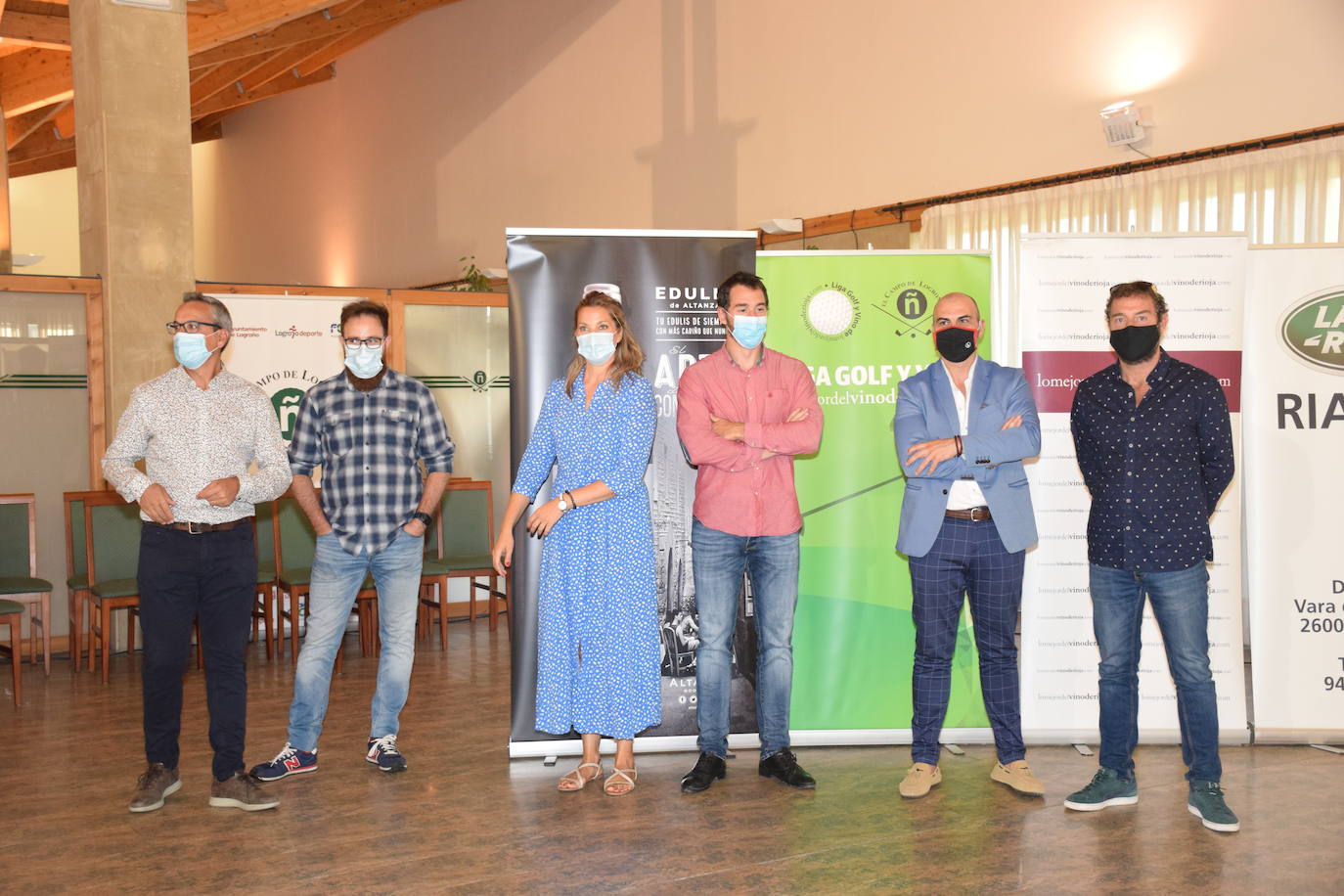 Los ganadores del Torneo Bodegas Altanza recogieron sus premios en El Campo de Logroño.