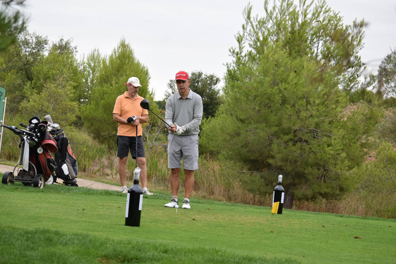 Los jugadores disfrutaron de una nueva jornada de golf en el Torneo Bodegas Altanza, de la Liga de Golf y Vino.