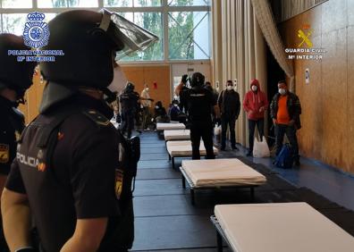 Imagen secundaria 1 - Guardia Civil y Policía Nacional colaboran en el dispositivo