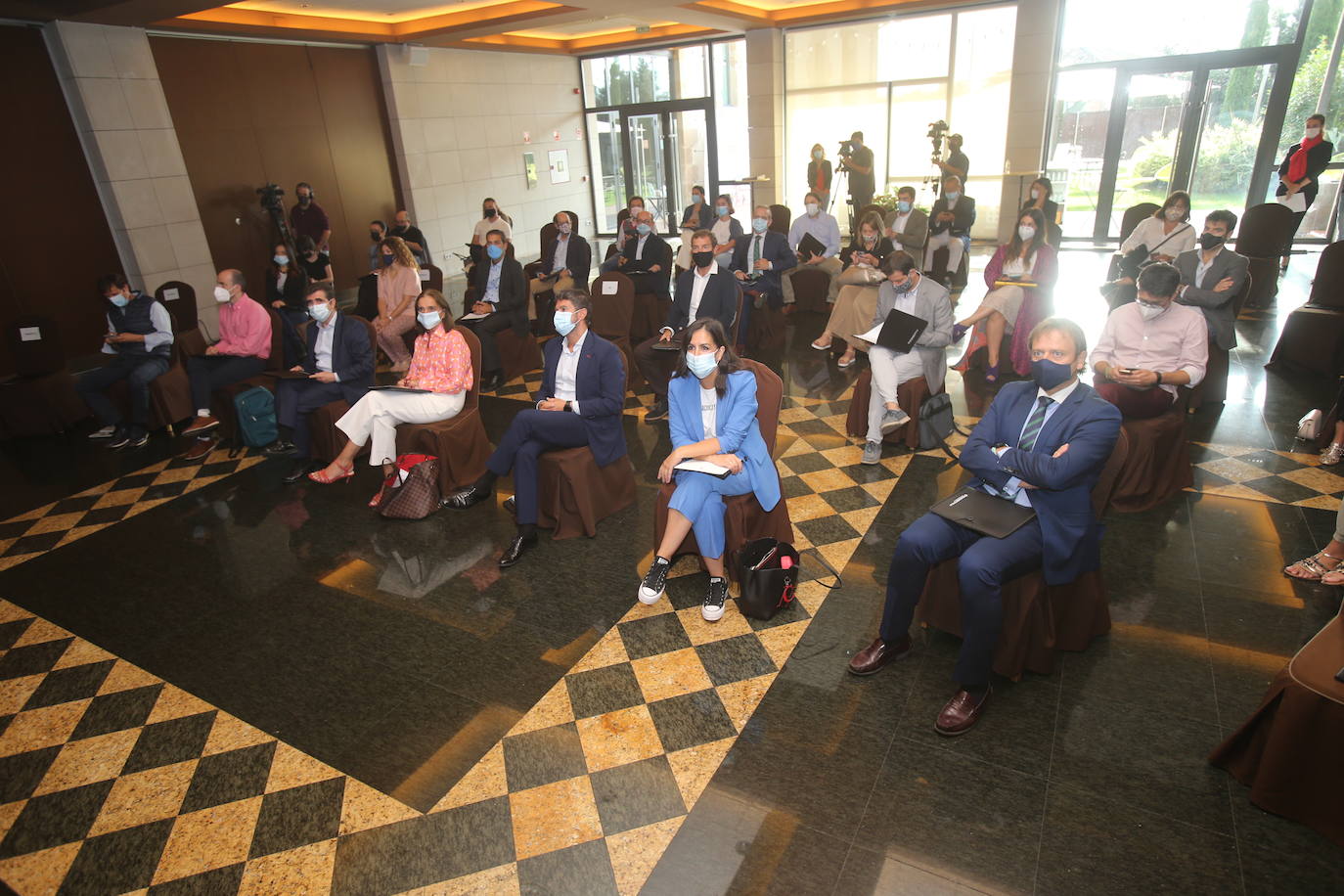 La jornada se ha centrado en las oportunidades ante las que se encuentra el sector del vino, con nuevos canales de comunicación con el cliente