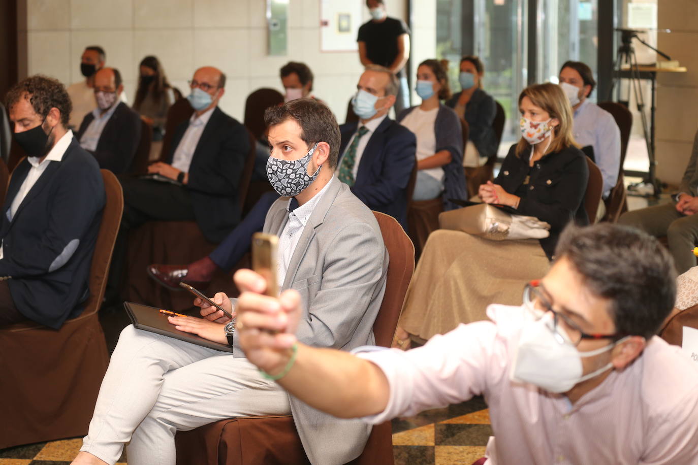 La jornada se ha centrado en las oportunidades ante las que se encuentra el sector del vino, con nuevos canales de comunicación con el cliente