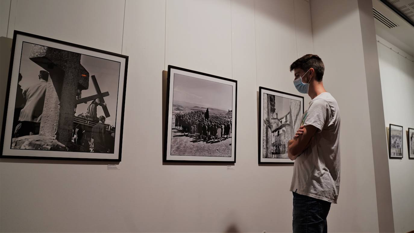 Fotos: Teo expone sus fotografías en Toulouse