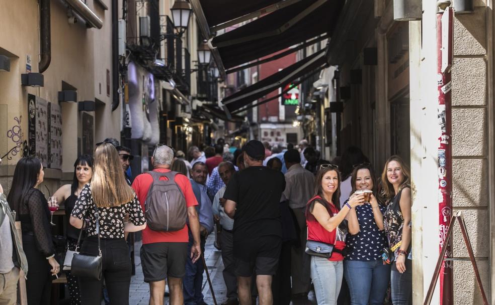 La suspensión de San Mateo noquea a los hoteles de Logroño y a los bares del centro