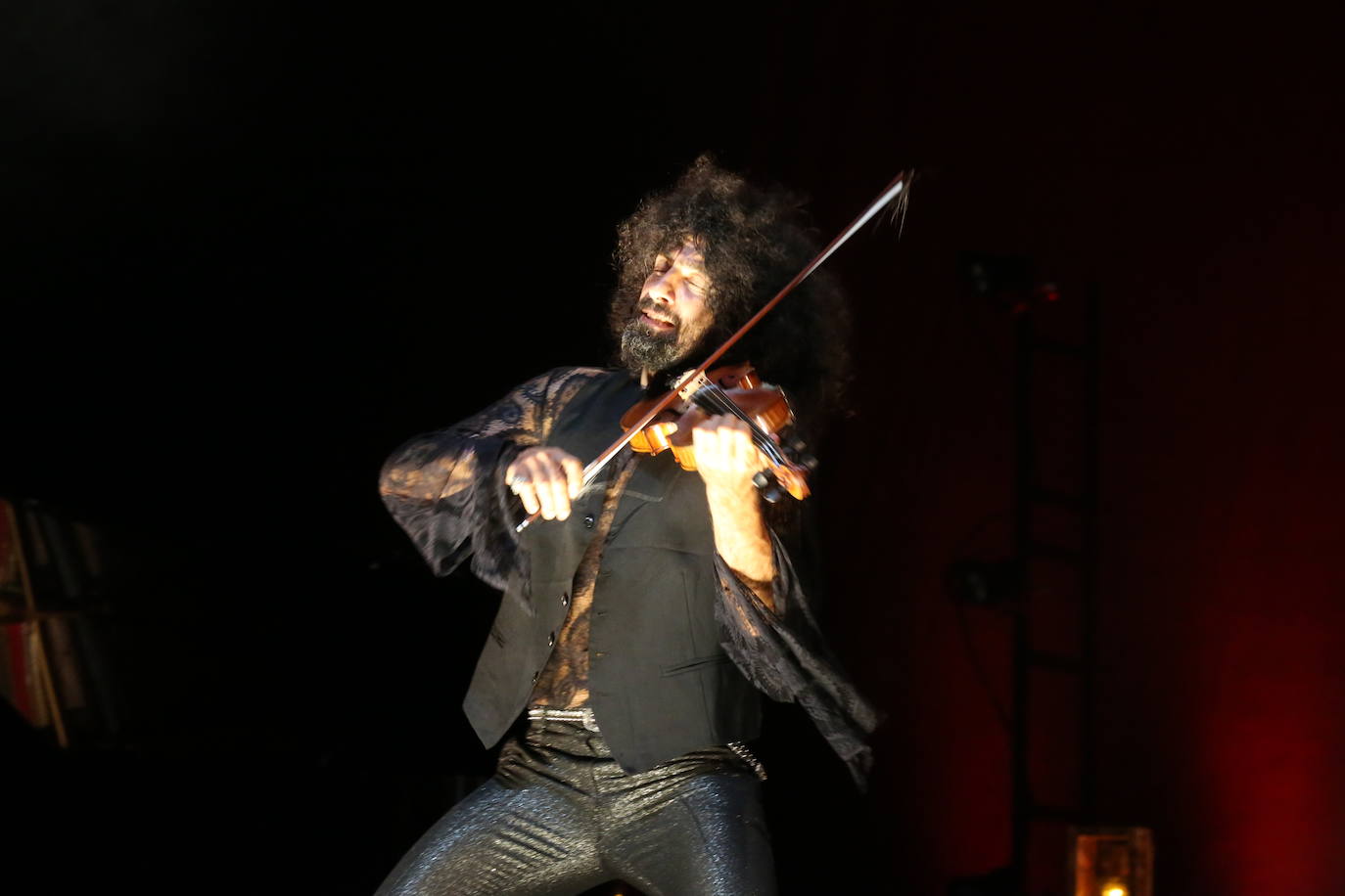 El violinista de origen libanés Ara Malikian cerró anoche en Riojafórum el minifestival 'Rioja en Vivo'.
