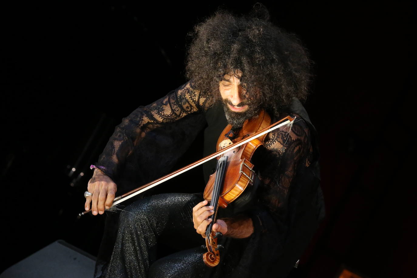 El violinista de origen libanés Ara Malikian cerró anoche en Riojafórum el minifestival 'Rioja en Vivo'.