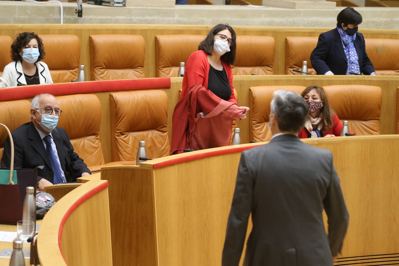 Celebración del pleno de septiembre en el Parlamento riojano.