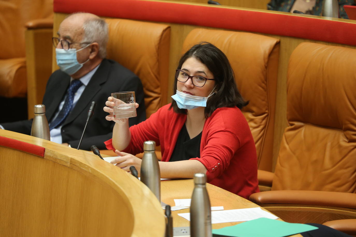 Celebración del pleno de septiembre en el Parlamento riojano.