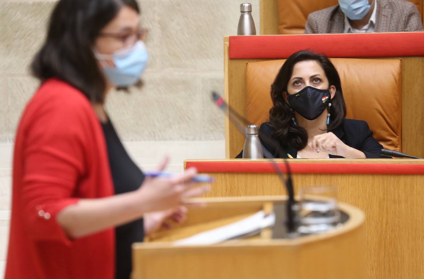 Celebración del pleno de septiembre en el Parlamento riojano.