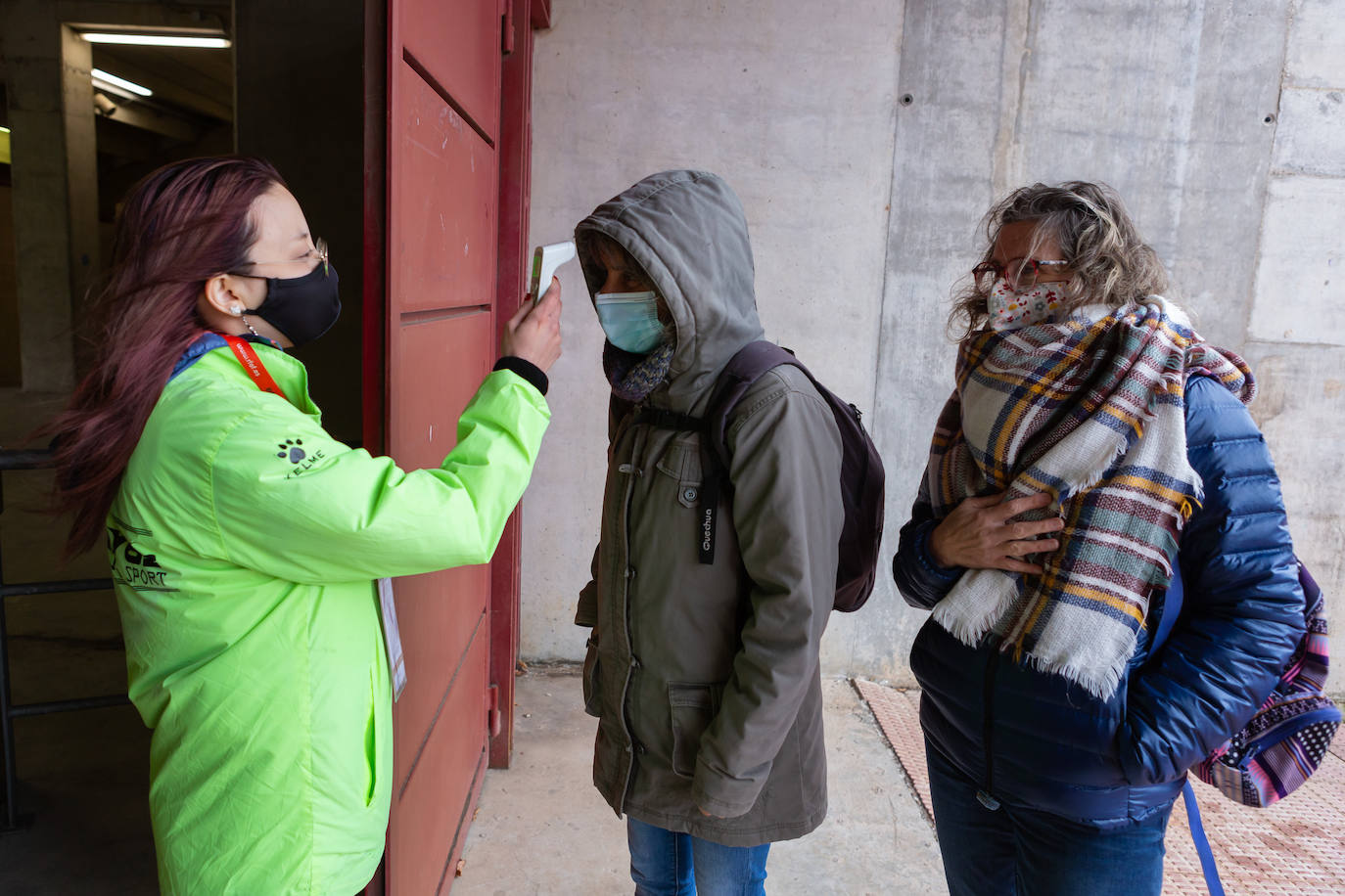 Las riojanas abrieron la Primera Iberdrola en Las Gaunas perdiendo ante el Levante