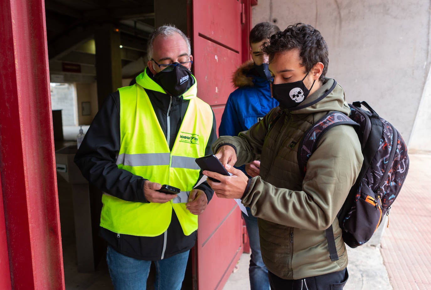 Las riojanas abrieron la Primera Iberdrola en Las Gaunas perdiendo ante el Levante