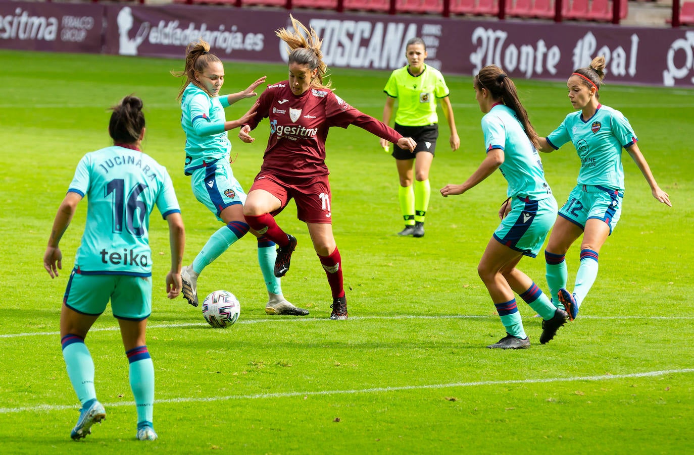 Las riojanas abrieron la Primera Iberdrola en Las Gaunas perdiendo ante el Levante