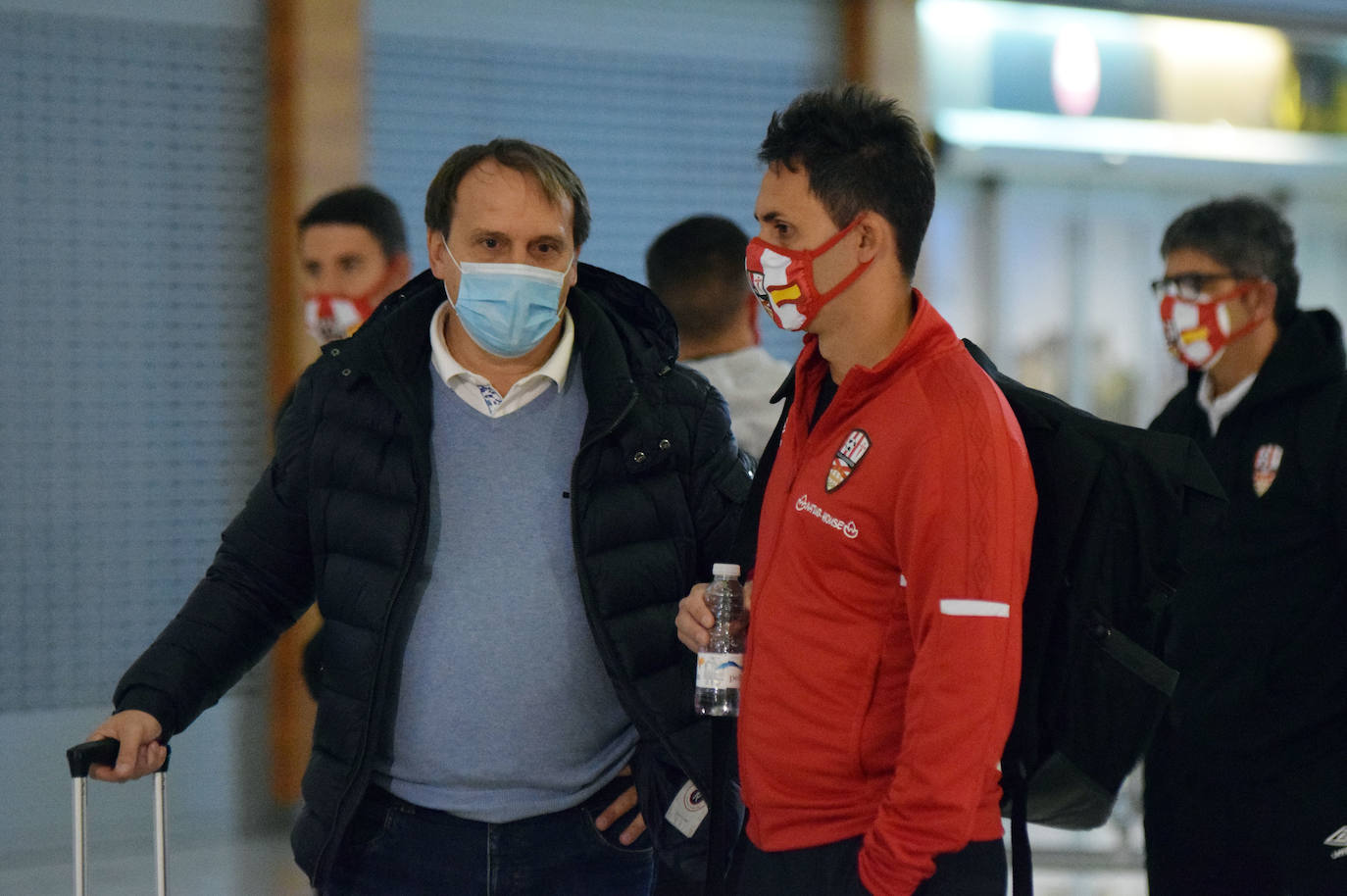 La expedición blanquirroja ha partido esta mañana desde el aeropuerto riojano rumbo a Gran Canaria