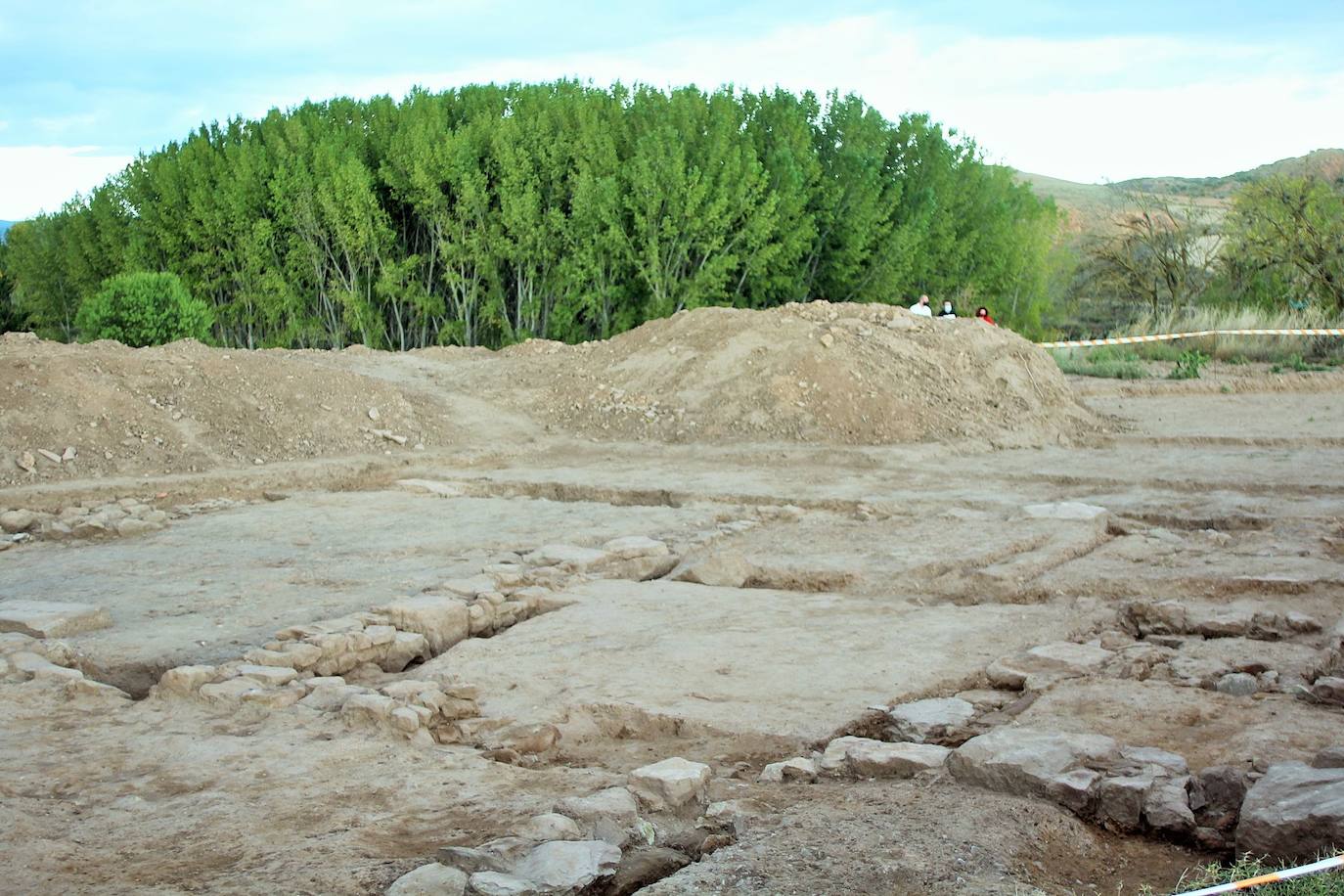 Una visiata al yacimiento romano de La Morlaca de Villamediana, que data de entre los siglos III y IV.