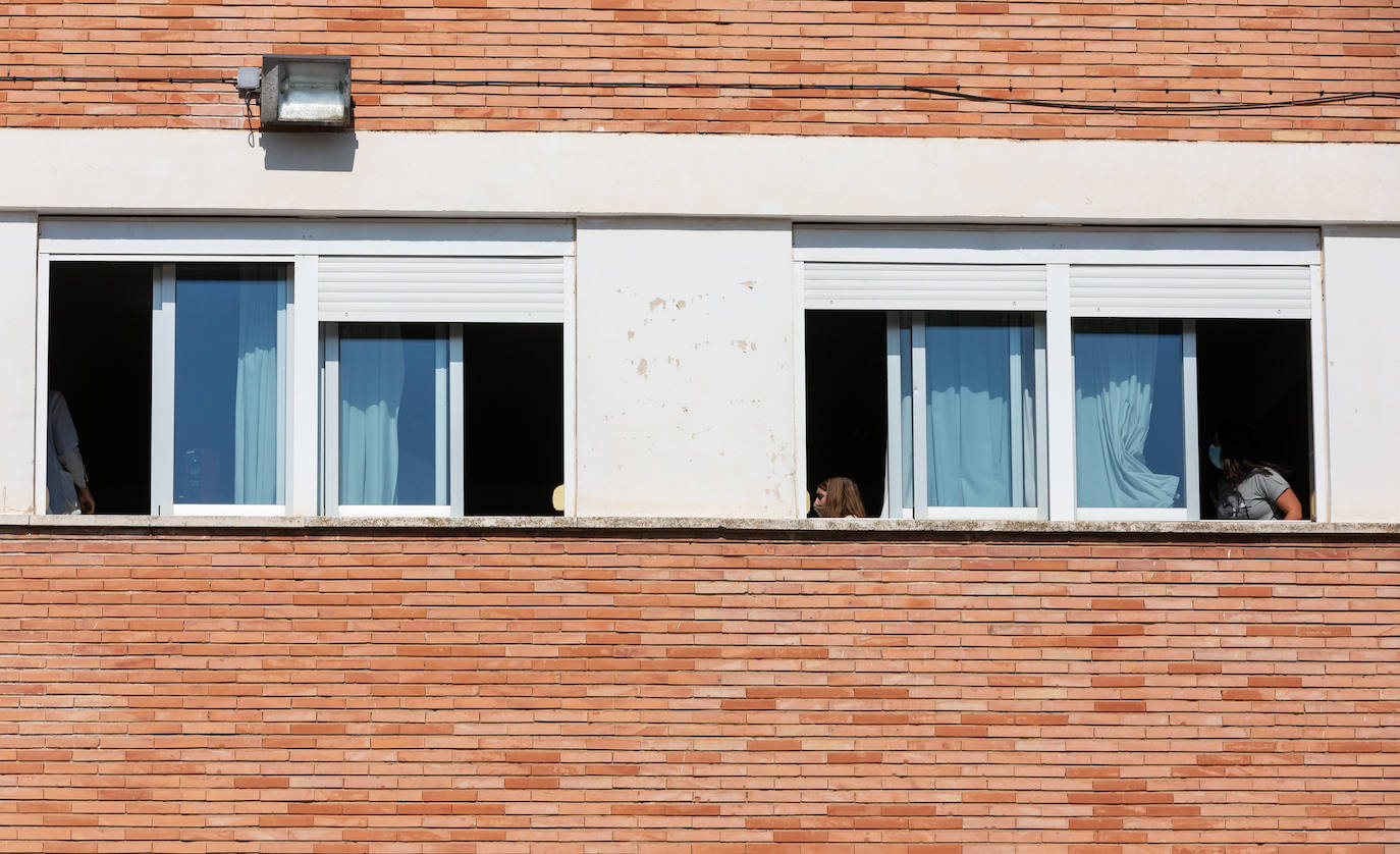 Crece la preocupación por la ventilación en los colegios riojanos por la amenaza de las diminutas gotitas de coronavirus en forma de aerosol