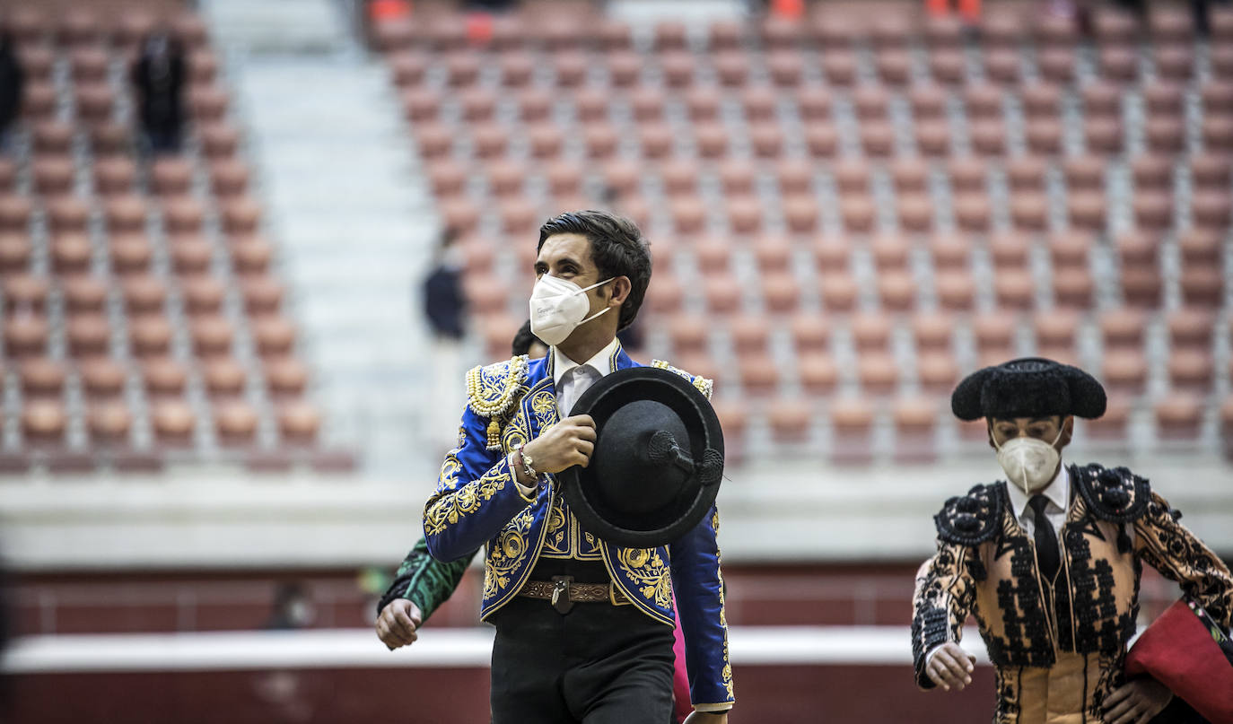 La plaza de toros de Logroño ha acogido la primera corrida de la Gira de la Reconstrucción en la capital riojana