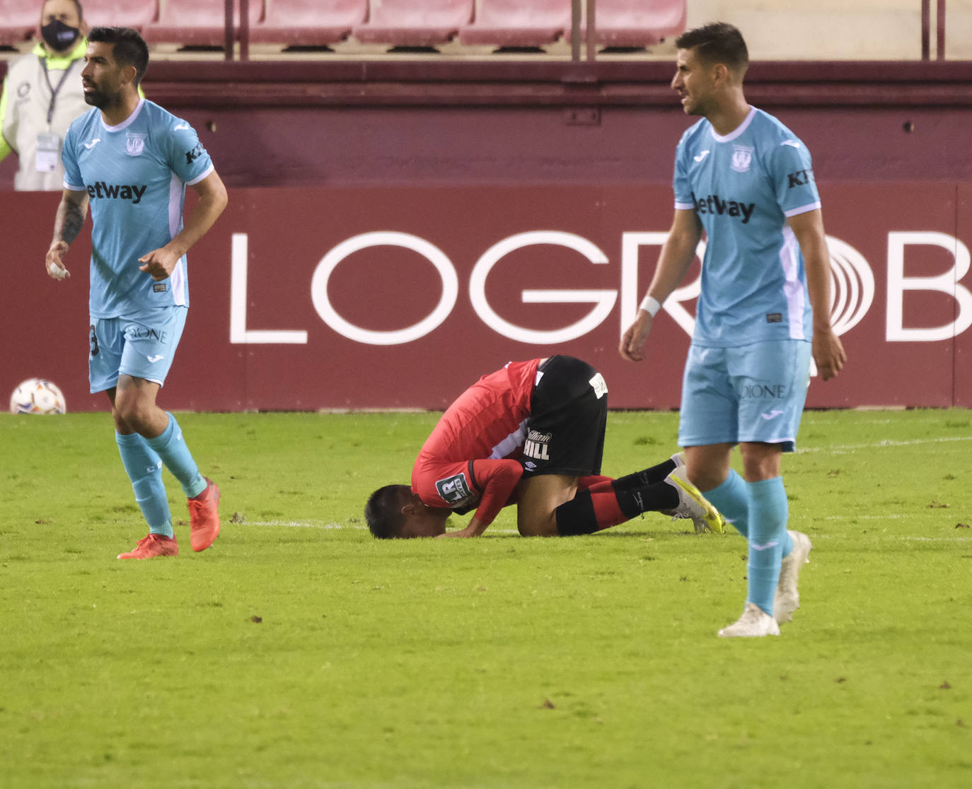 Los blanquirrojos han caído en Las Gaunas por culpa de un gol de Borja Bastón en el minuto 30