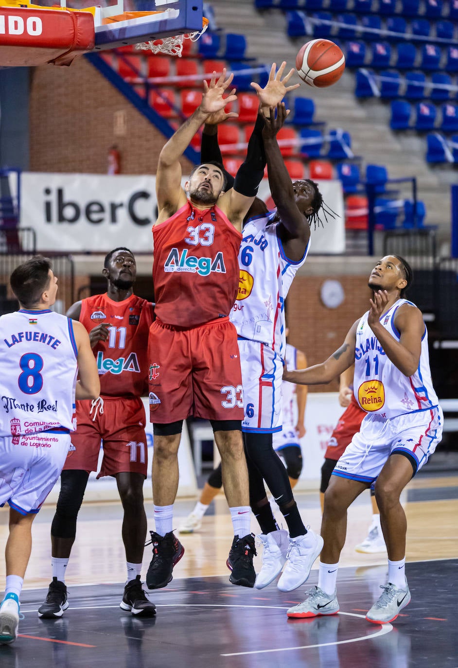 Los riojanos sucumbieron en el tramo final del duelo