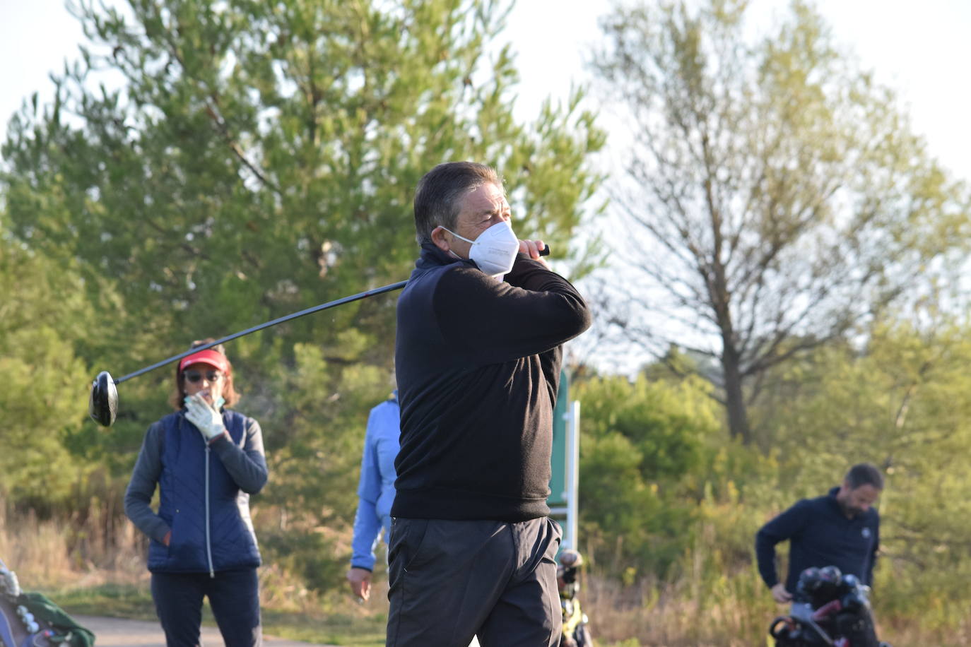 Los participantes en el Torneo de Golf Carlos Moro disfrutaron de un gran día de juego El Campo de Logroño.