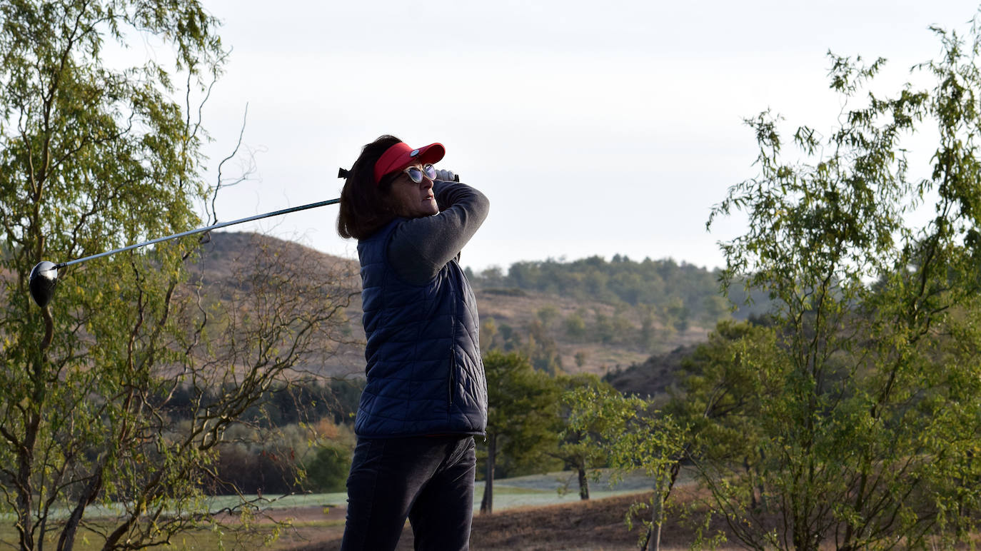 Los participantes en el Torneo de Golf Carlos Moro disfrutaron de un gran día de juego El Campo de Logroño.