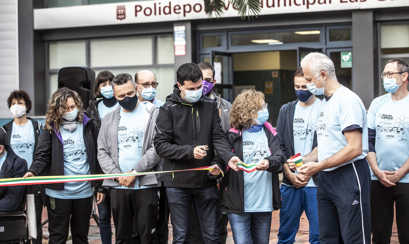 La cita contó con más de 2.000 participantes y se mantuvo una salida simbólica en Las Gaunas