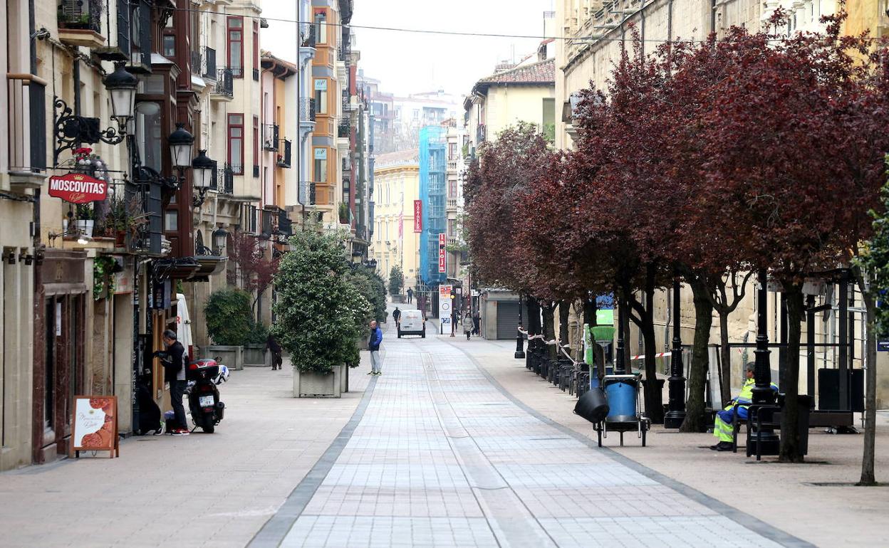 La calle Portales, vacía