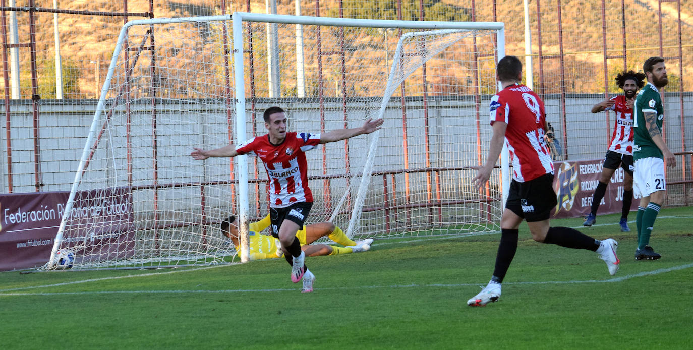 Los de Albert Aguilá han superado al conjunto aragonés gracias a tres goles en cinco minutos