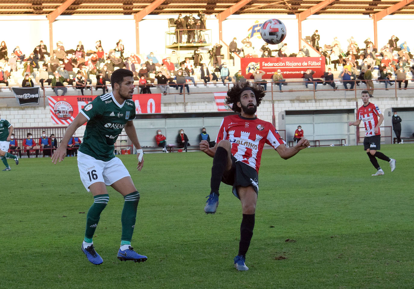 Los de Albert Aguilá han superado al conjunto aragonés gracias a tres goles en cinco minutos