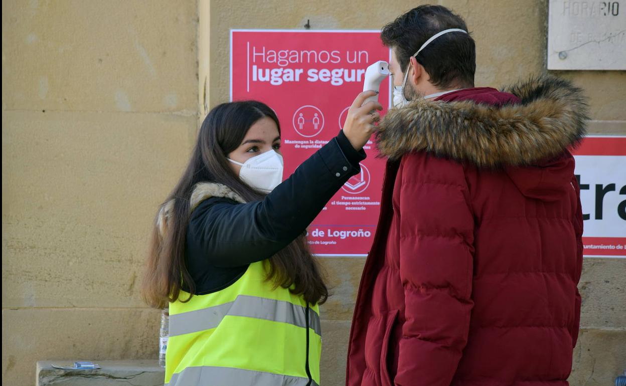 Arnedo vuelve a subir casos activos y Logroño suma 6 días de bajada