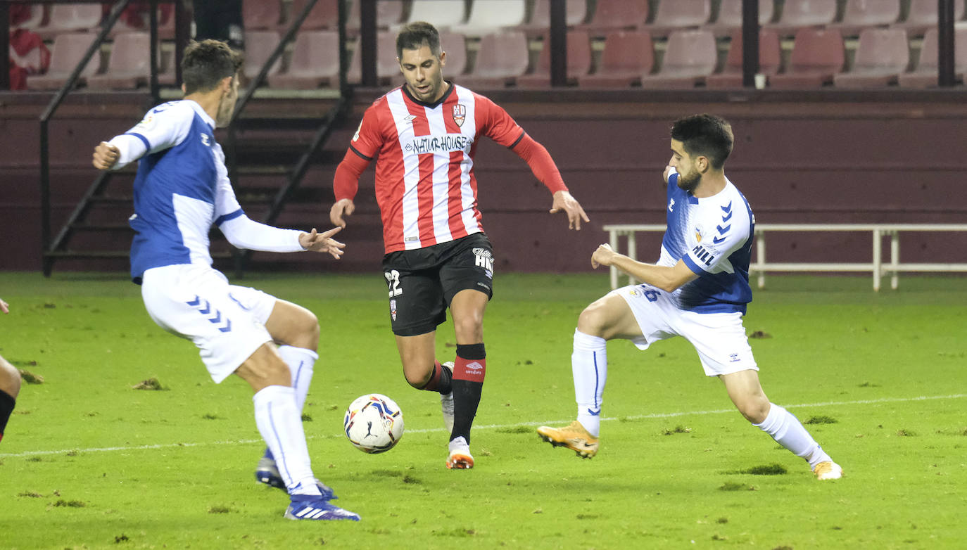 Los blanquirrojos han conseguido su cuarto triunfo seguido gracias a un gol del colombiano Leo Ruiz