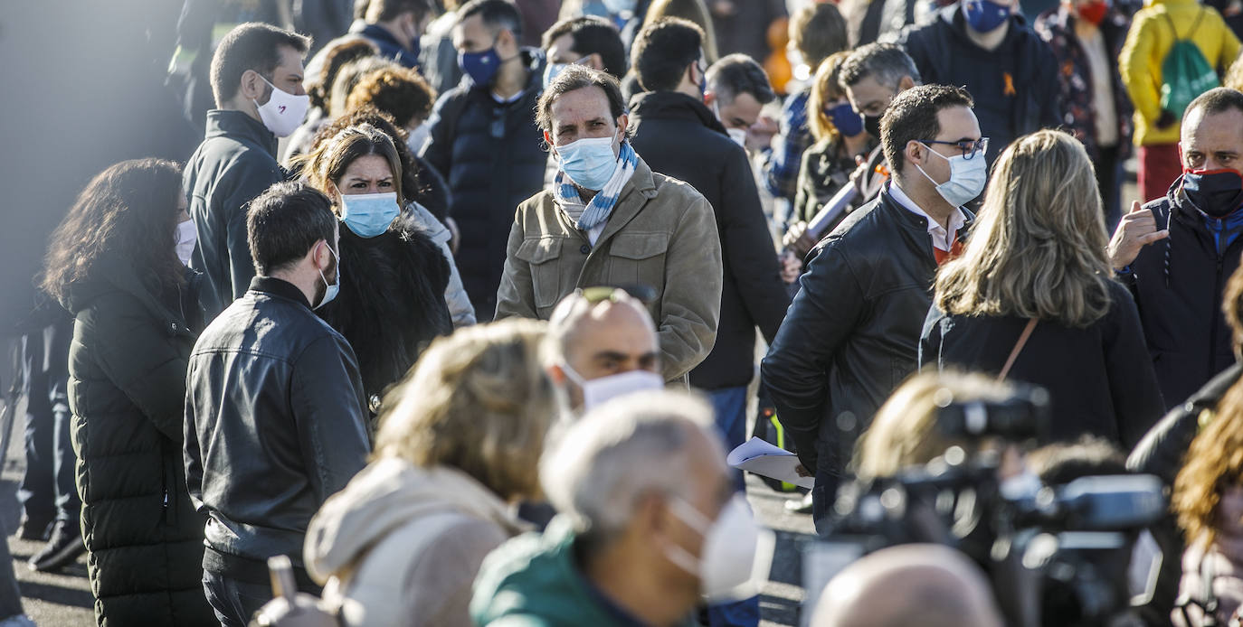 La marcha se ha iniciado pasadas las once de la mañana de este domingo y ha transitado por varias calles de la capital riojana