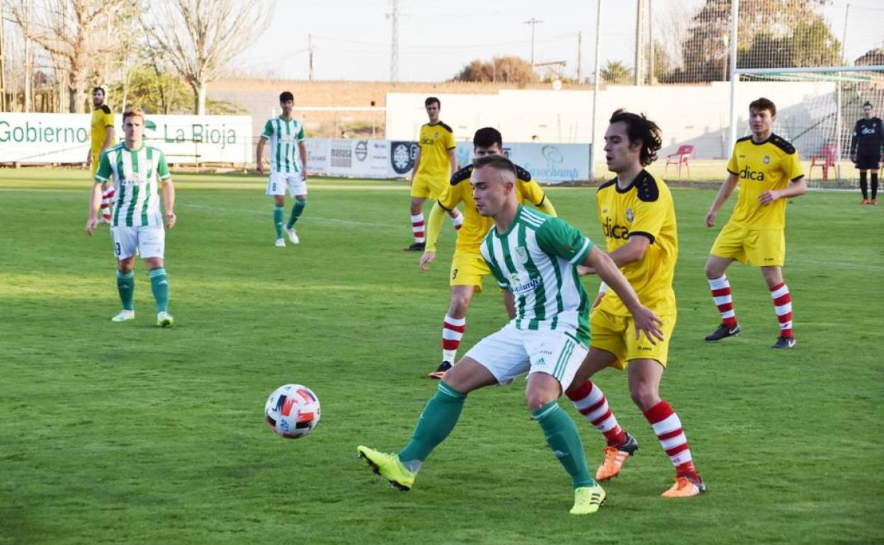 El River Ebro continúa invicto tras empatar en Pradejón