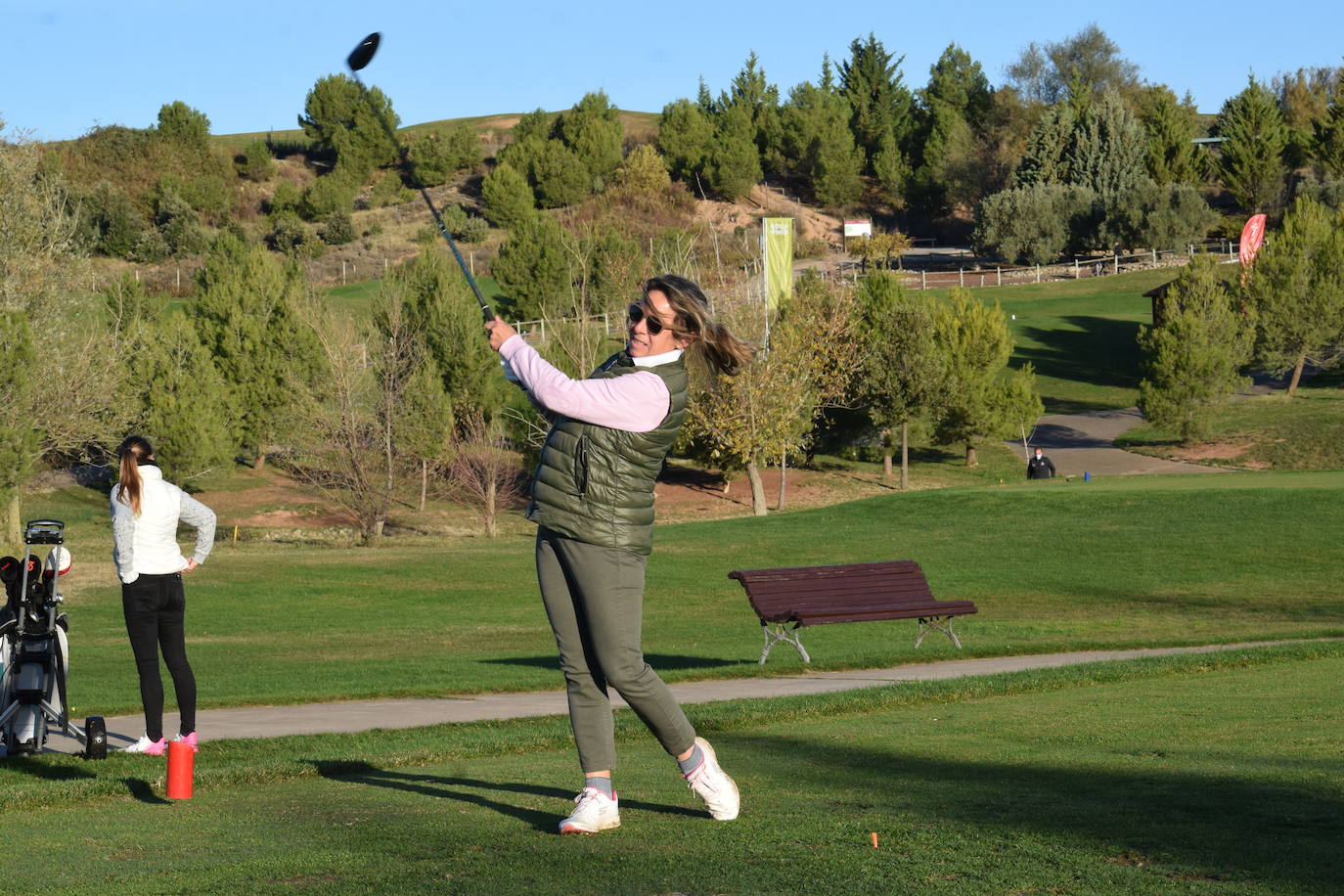 Imágenes del torneo final de la décima edición de la Liga de Golf y Vino, que organiza cada año lomejordelvinoderioja.com. 