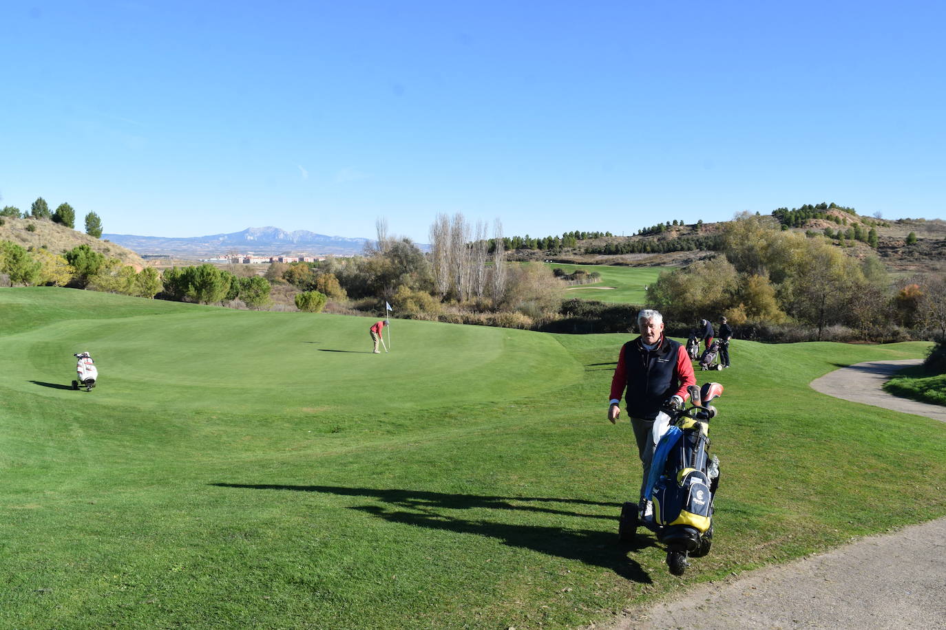 Imágenes del torneo final de la décima edición de la Liga de Golf y Vino, que organiza cada año lomejordelvinoderioja.com. 