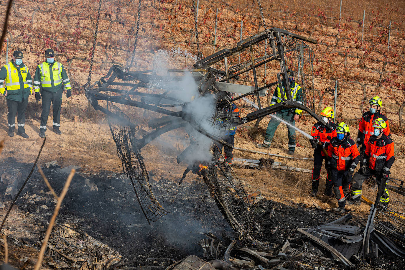 En este terrible suceso, los bomberos han tardado cinco horas en hallar el cuerpo de la víctima