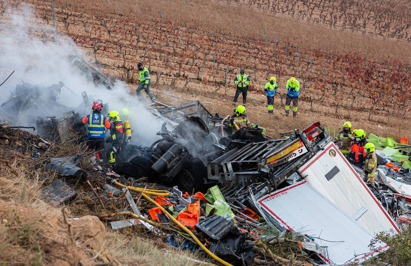 En este terrible suceso, los bomberos han tardado cinco horas en hallar el cuerpo de la víctima