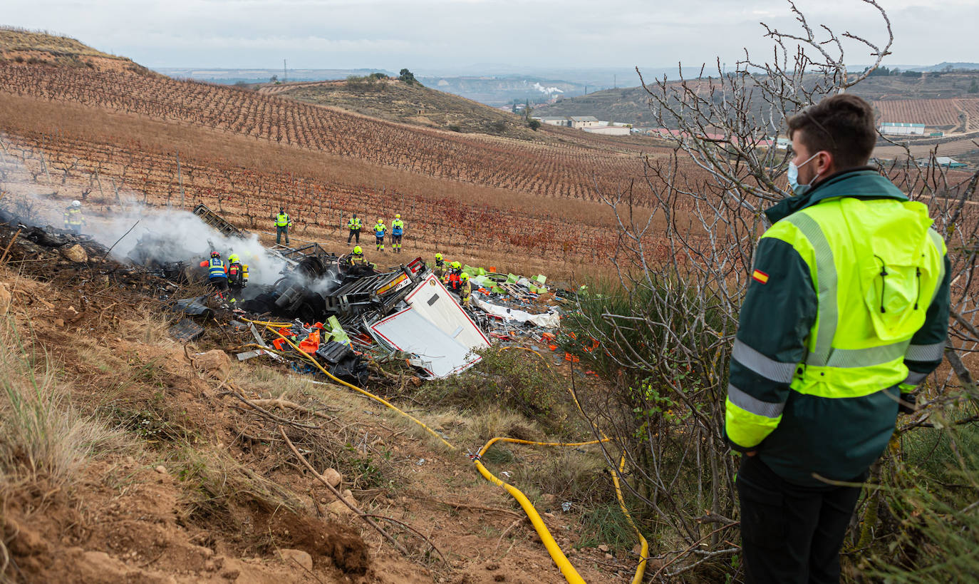 En este terrible suceso, los bomberos han tardado cinco horas en hallar el cuerpo de la víctima