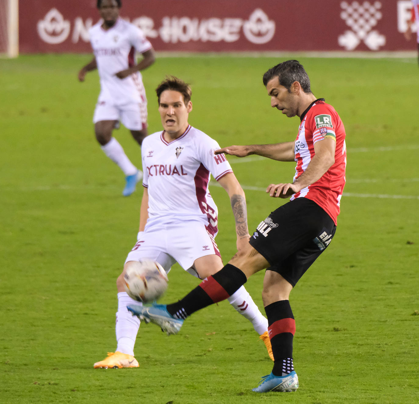 Los blanquirrojos consiguen su sexta victoria consecutiva