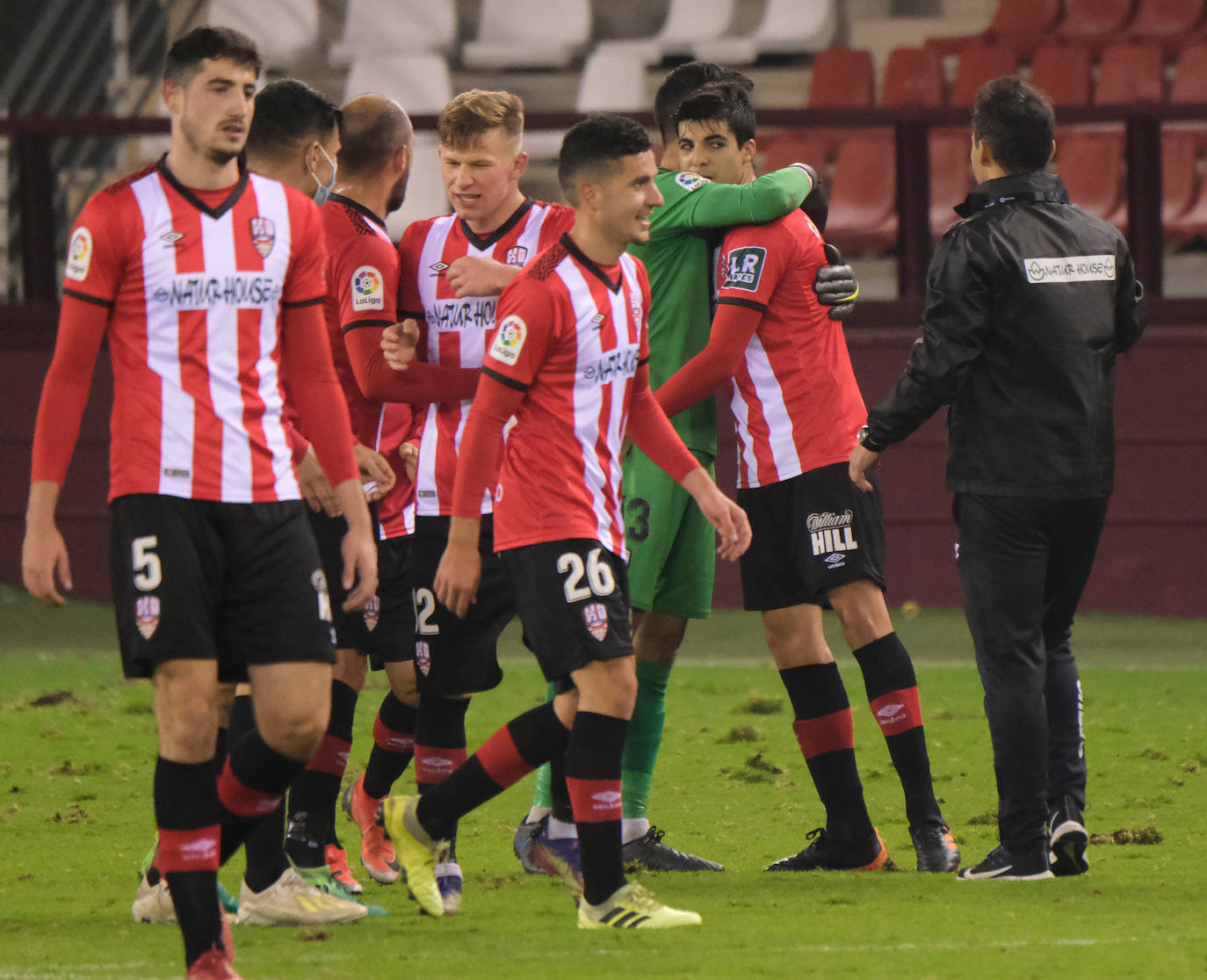 Los blanquirrojos consiguen su sexta victoria consecutiva