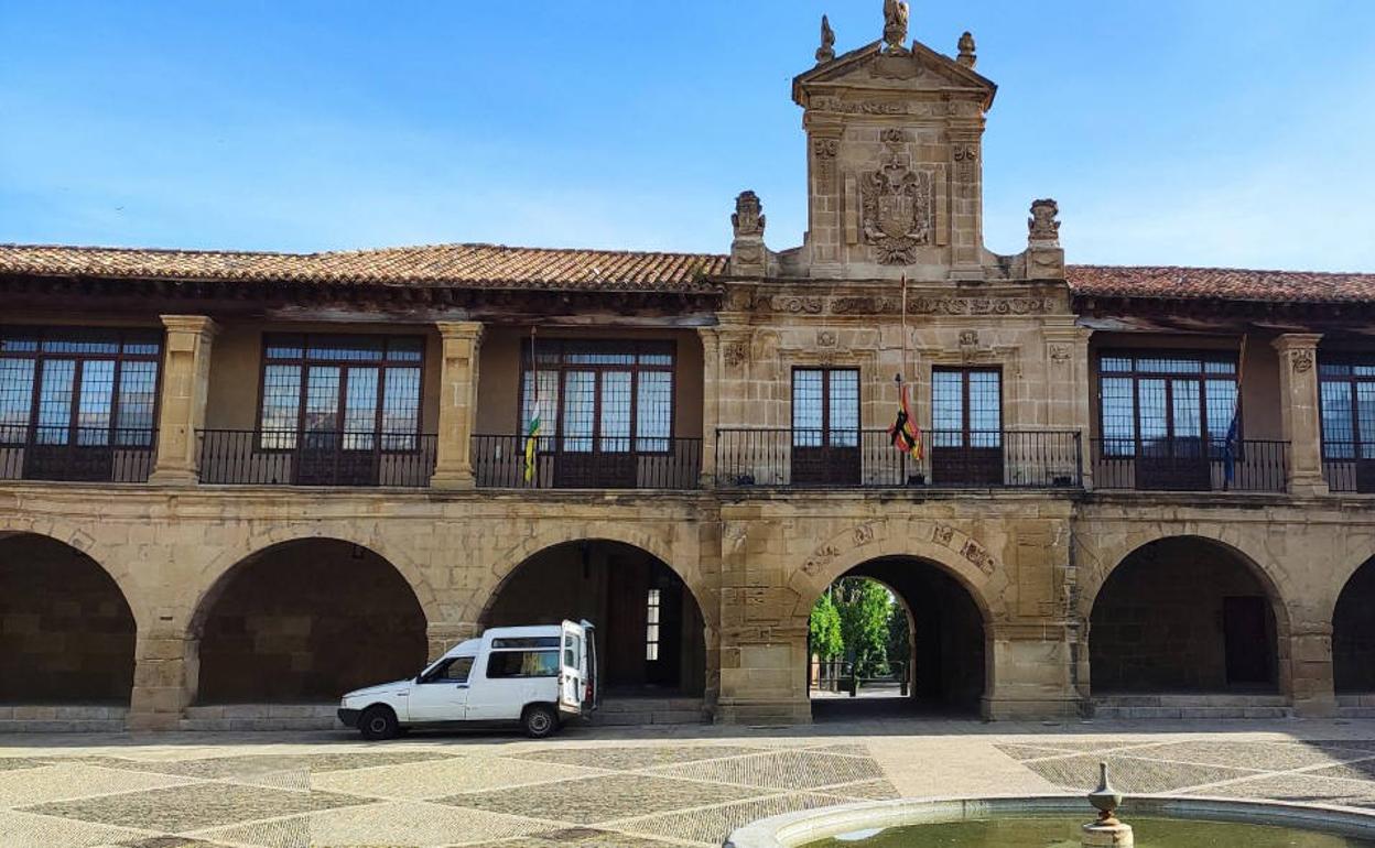 El PSOE de Santo Domingo protesta por el cambio «unilateral» del pleno a las 10 horas