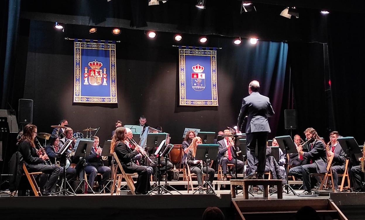 La banda de música de Santo Domingo celebró Santa Cecilia con un concierto