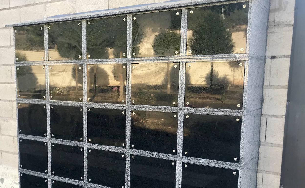 El Ayuntamiento de Fuenmayor amplía el cementerio con 25 columbarios