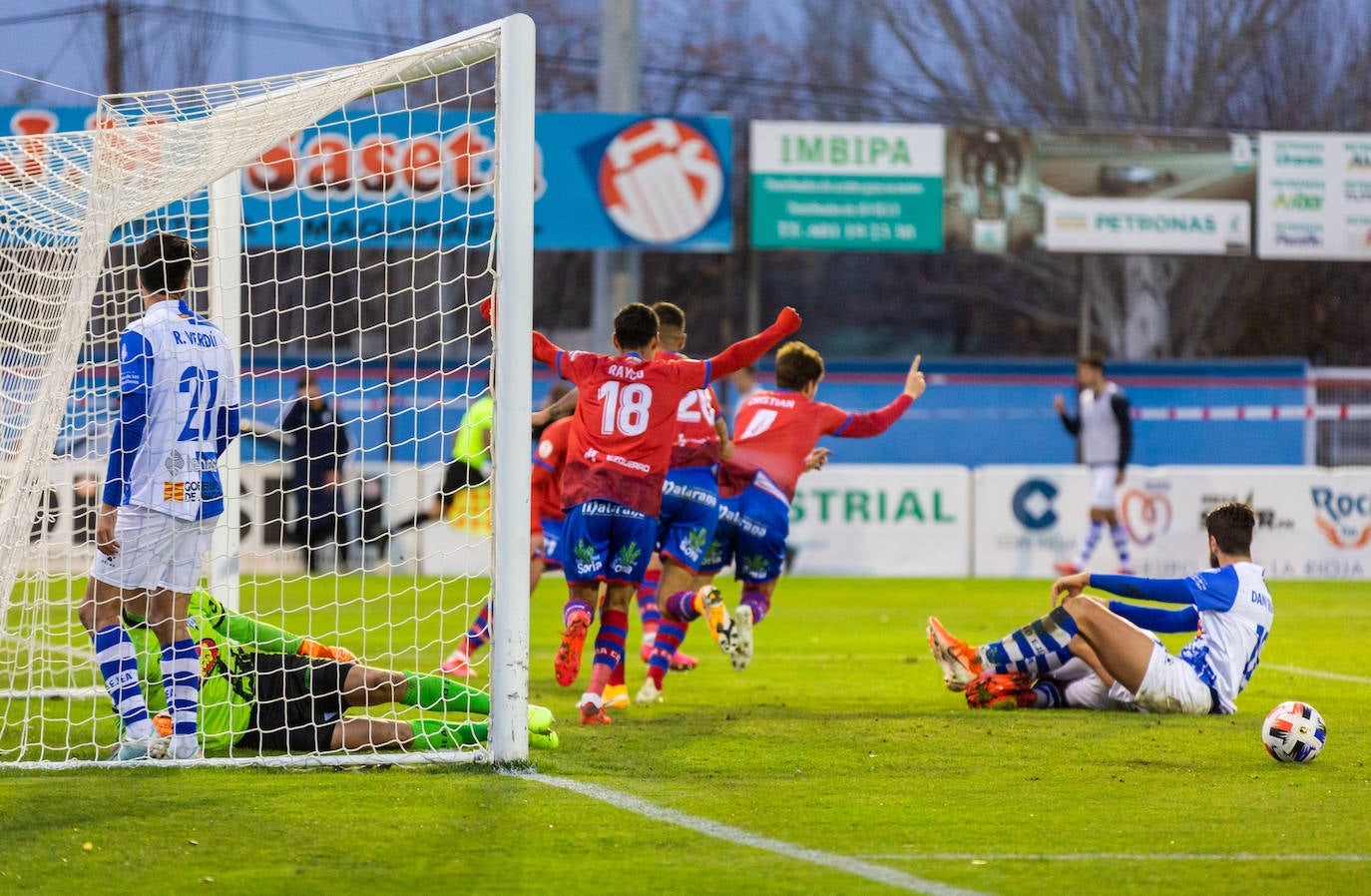 Los riojabajeños han ganado al Ejea con un gol de Cristian. 